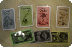 游戏开始每人有四张牌：小订单牌、信件牌、大订单牌、专利牌，还有$130
